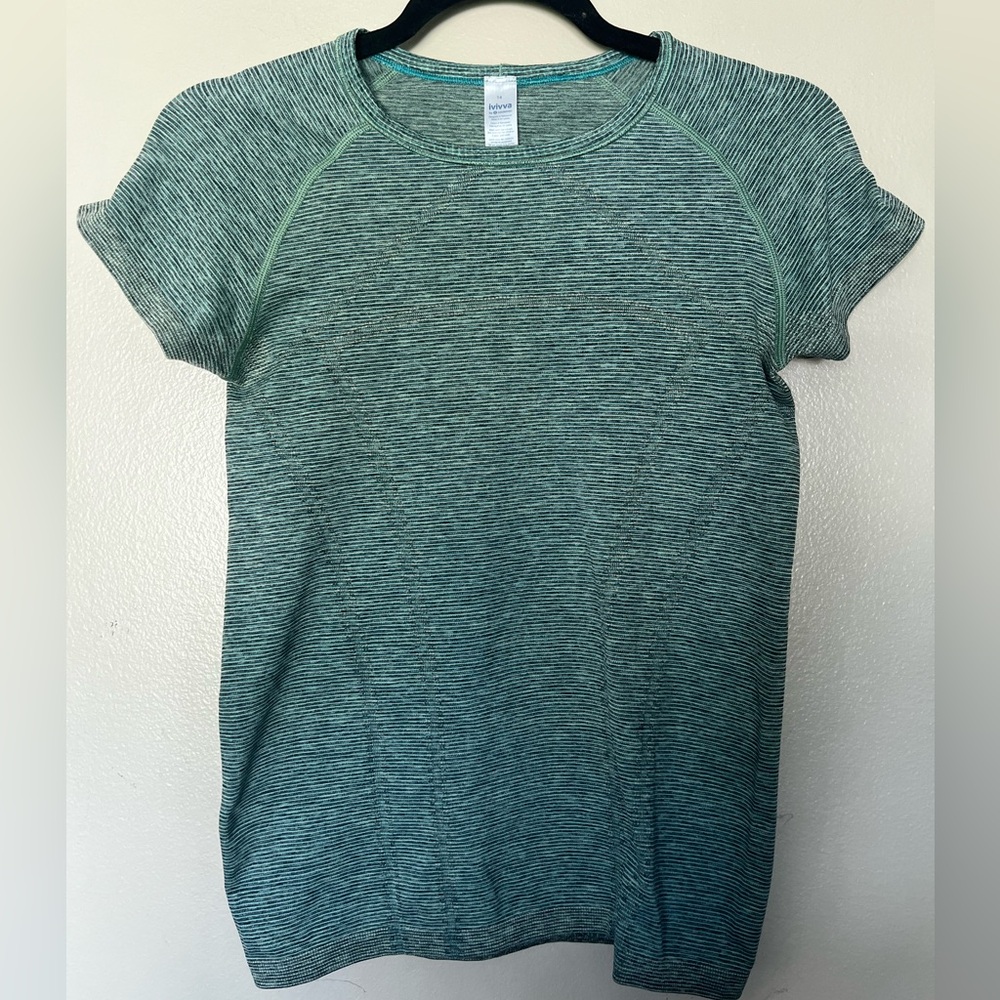 Ivivva by Lululemon Green Striped Top Size Y14 EUC